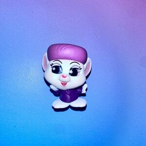 miss bianca (the rescuers) — disney doorables: series 11